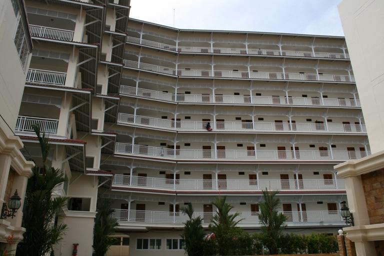 Hua Hin Baanklang Condo By Petch Екстериор снимка